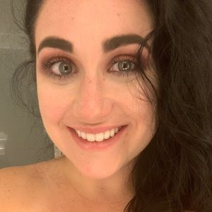 Meet your Posher, Paige